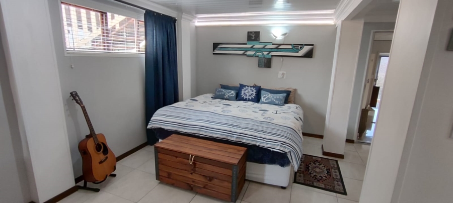 4 Bedroom Property for Sale in Stilbaai Wes Western Cape